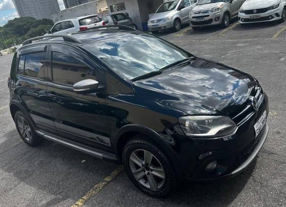 VOLKSWAGEN CROSSFOX 1.6 MI FLEX 8V 4P MANUAL